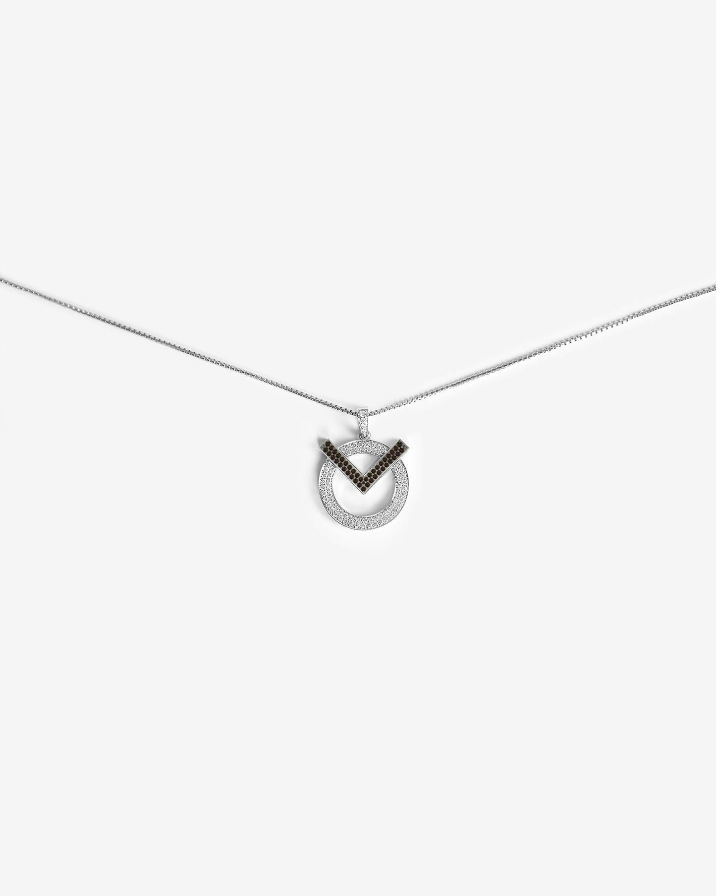 LOA VVS BLACK DIAMOND NECKLACE